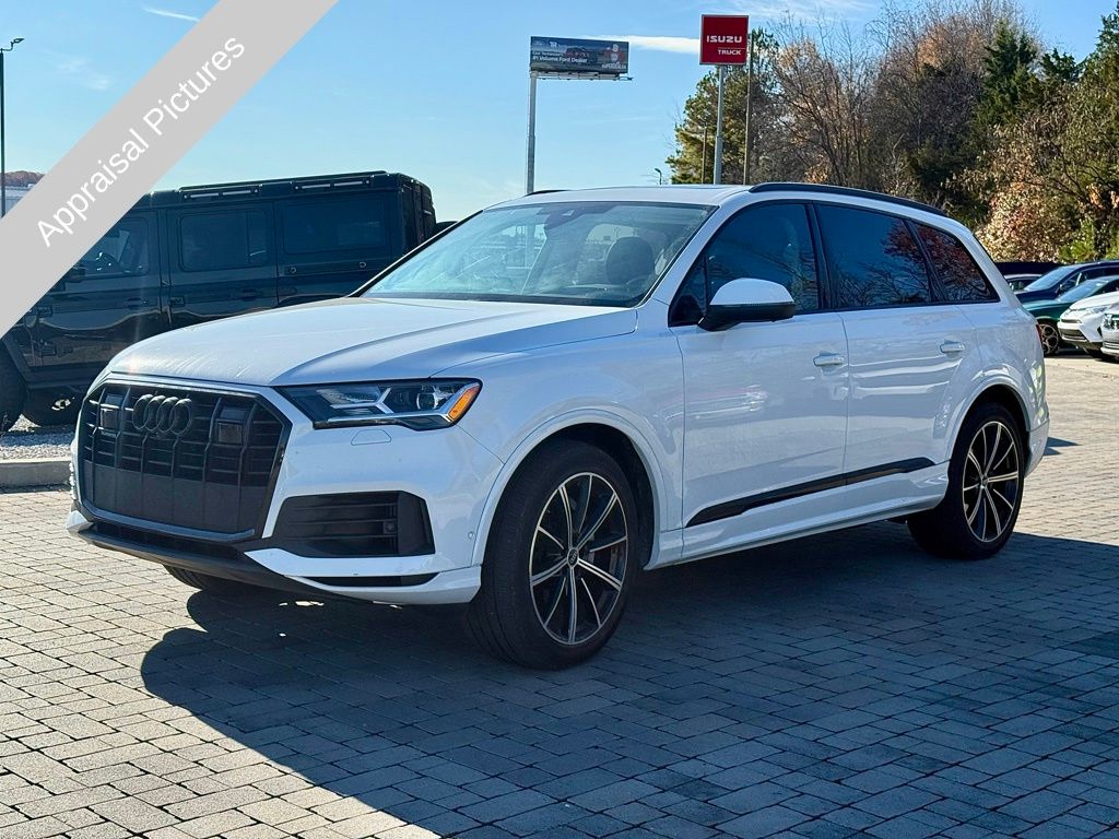 2023 Audi Q7 55 Prestige photo 3