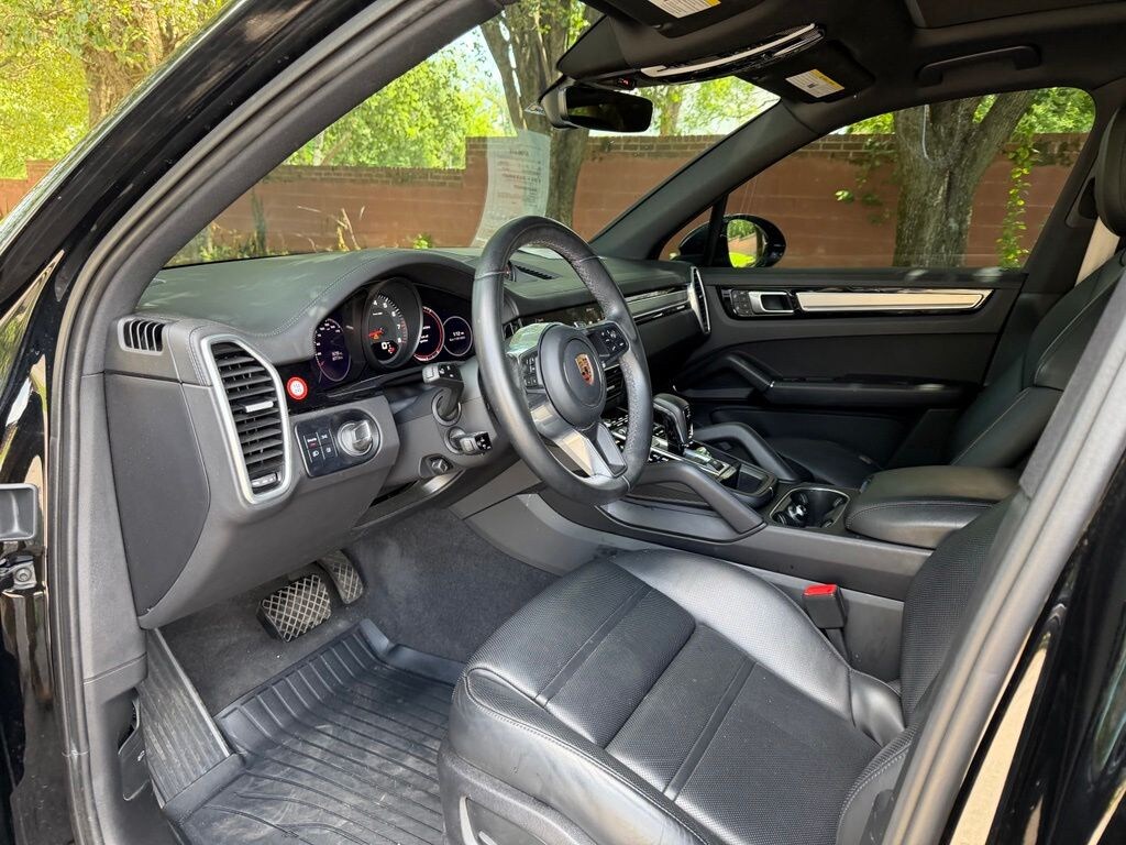 Certified 2023 Porsche Cayenne Platinum Edition SUV