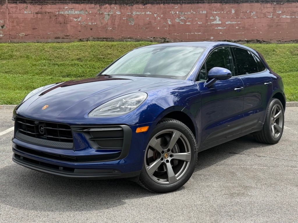 Certified 2022 Porsche Macan SUV