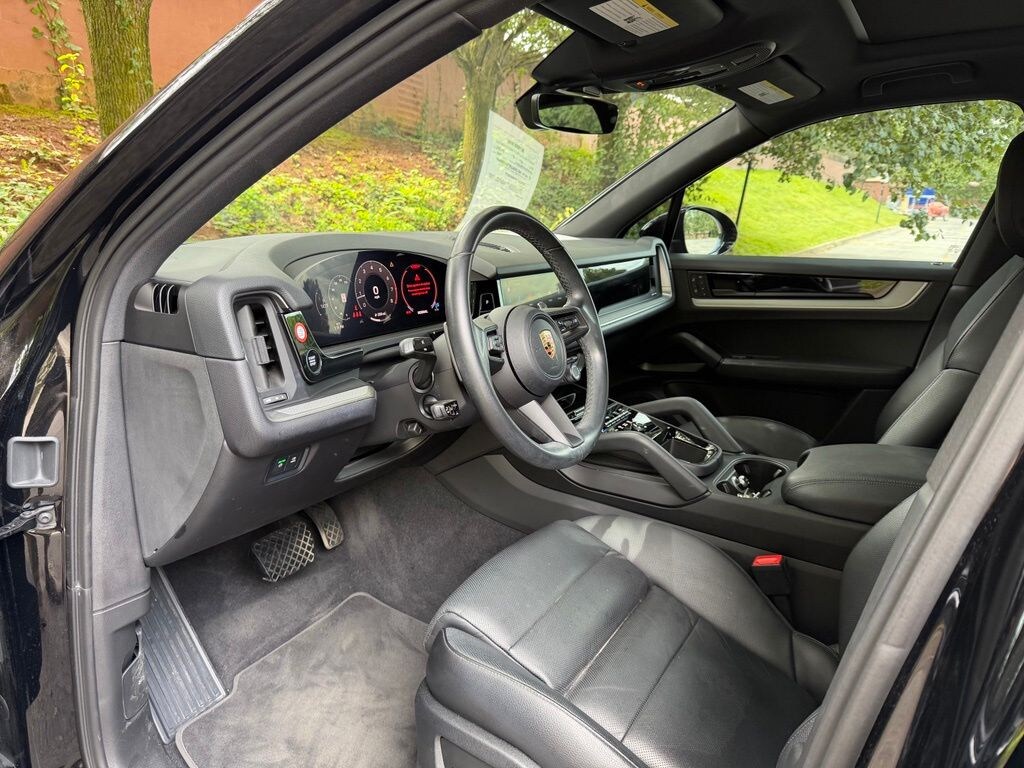 Certified 2024 Porsche Cayenne SUV