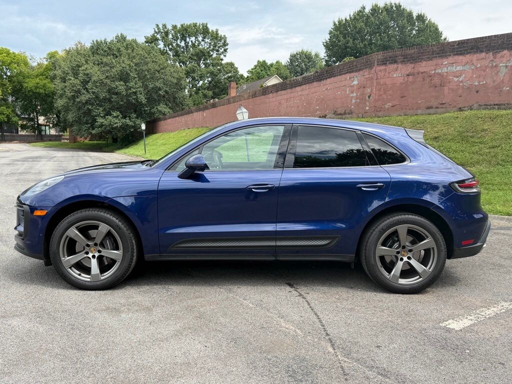 Certified 2022 Porsche Macan SUV