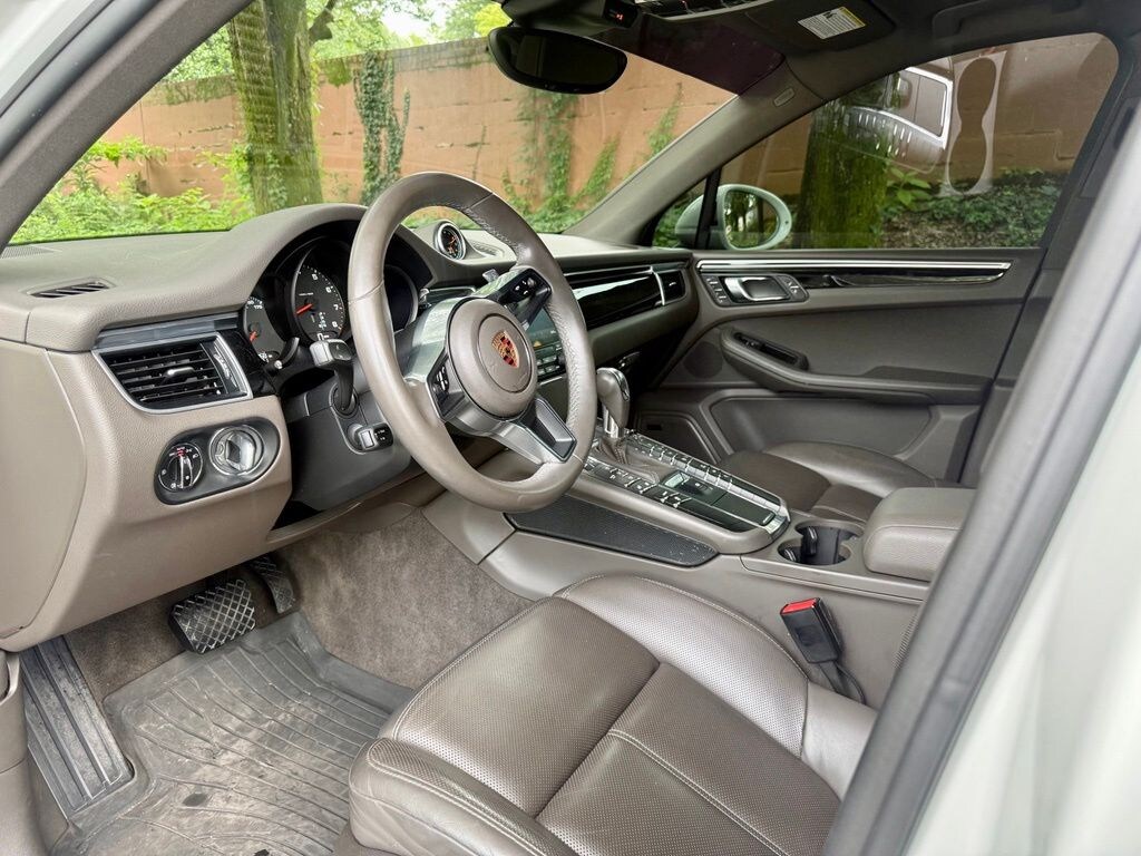 Certified 2018 Porsche Macan SUV