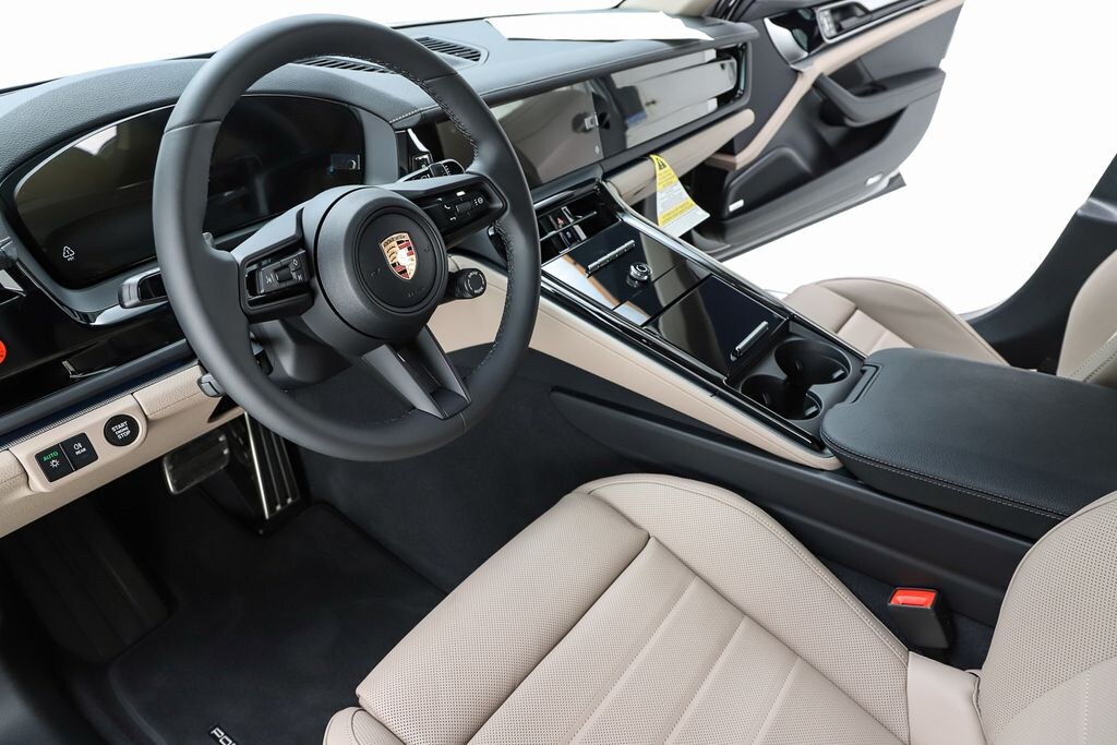 New 2026 Porsche Panamera 4 Hatchback