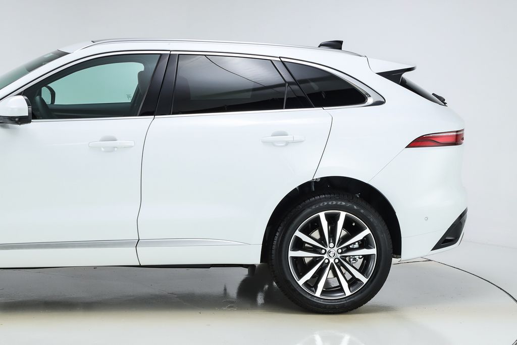 2026 Jaguar F-PACE P250 R-Dynamic S photo 3
