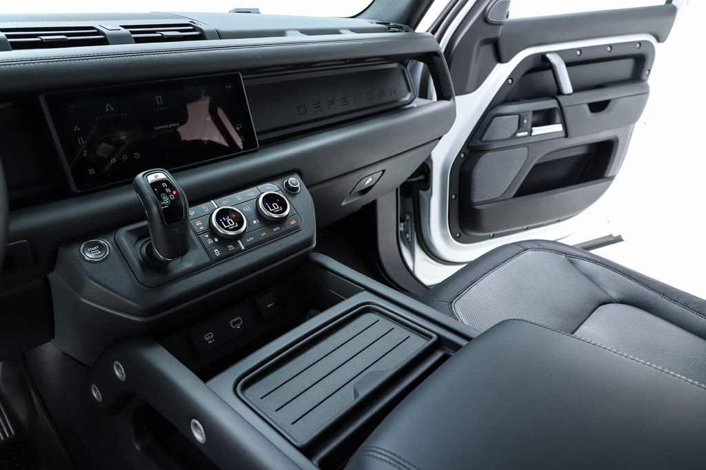 2023 Land Rover Defender X-Dynamic SE - Photo 28