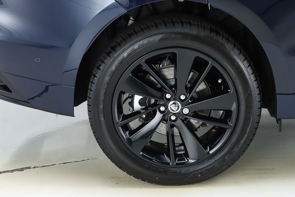 2026 Jaguar F-Pace R-Dynamic S - Photo 14