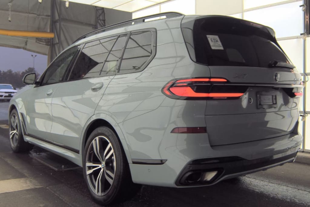 Used 2023 BMW X7 xDrive40i SUV