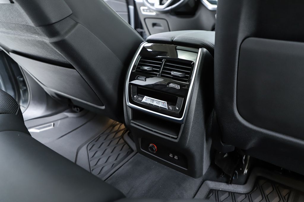 2024 BMW X7 40i - Photo 44