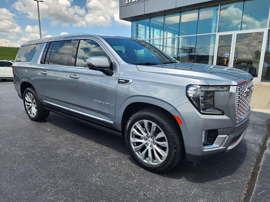 Used 2023 GMC Yukon XL Denali SUV