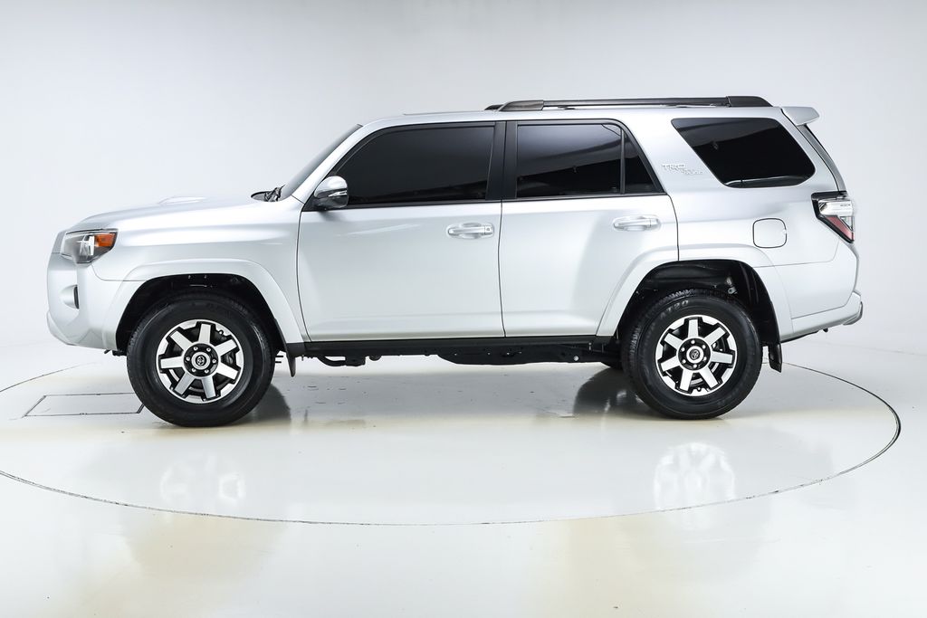 2023 Toyota 4Runner TRD Off-Road Premium photo 2
