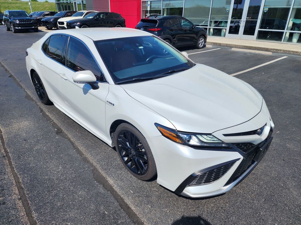 Used 2021 Toyota Camry Hybrid XSE Sedan