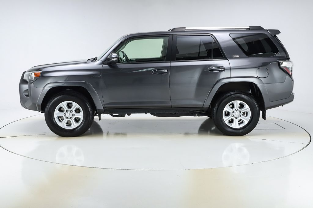 2020 Toyota 4Runner TRD Off-Road Premium photo 2