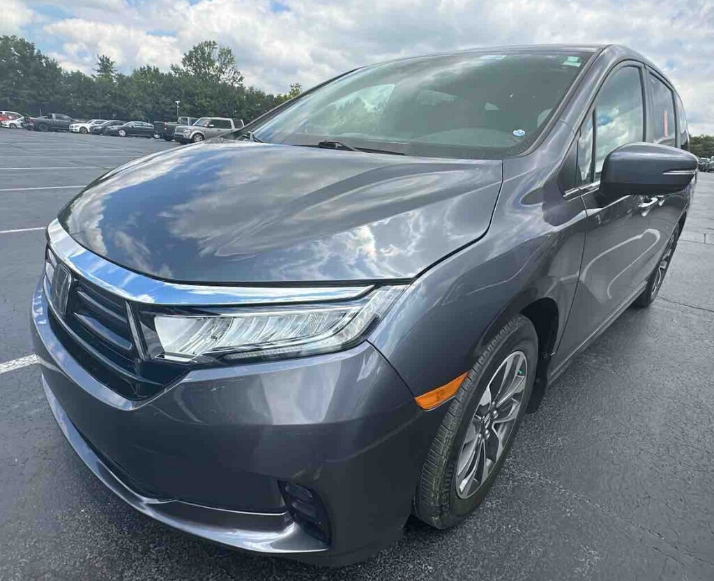 2024 Honda Odyssey EX-L photo 2