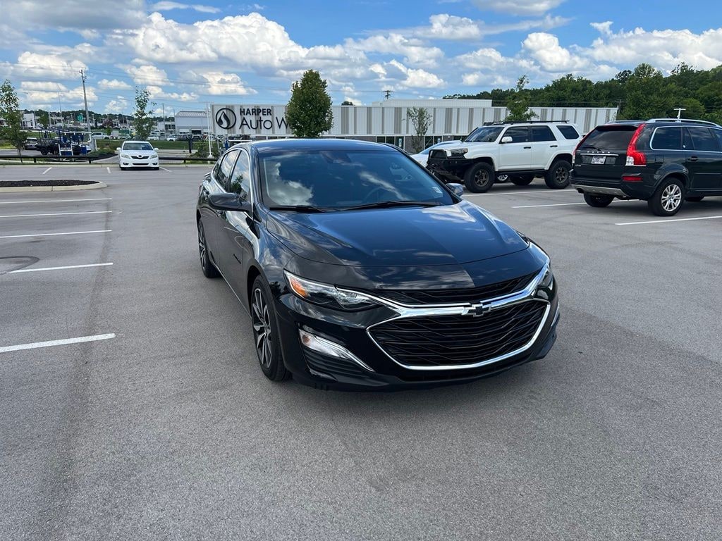 Used 2025 Chevrolet Malibu RS Sedan