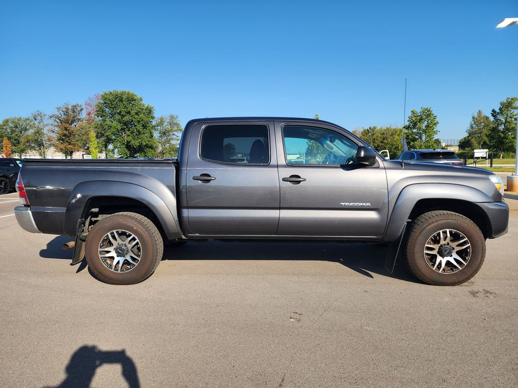 2012 Toyota Tacoma PreRunner V6 Double Cab photo 3
