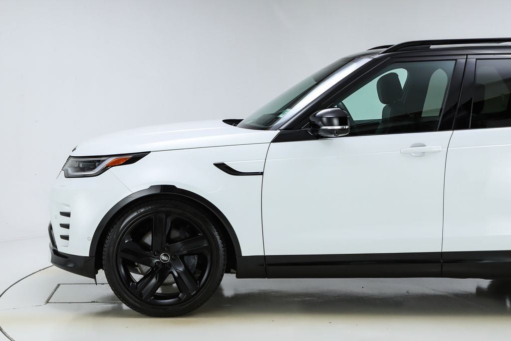 Used 2024 Land Rover Discovery P360 Dynamic SE SUV