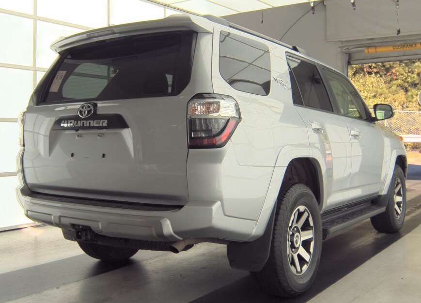 2024 Toyota 4Runner TRD Off-Road Premium photo 2