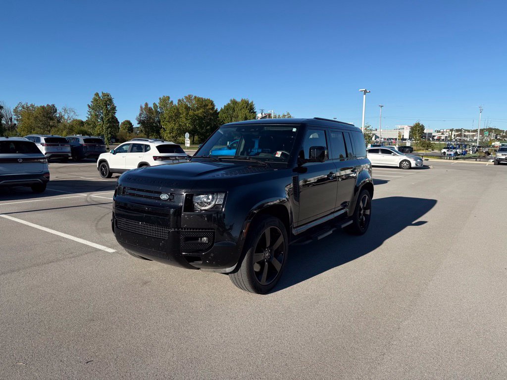 Used 2025 Land Rover Defender 110 X-Dynamic SE SUV