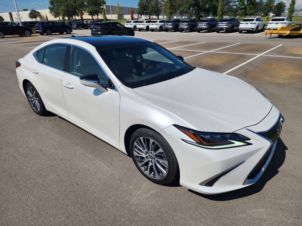2019 Lexus ES 350 Ultra Luxury photo 2