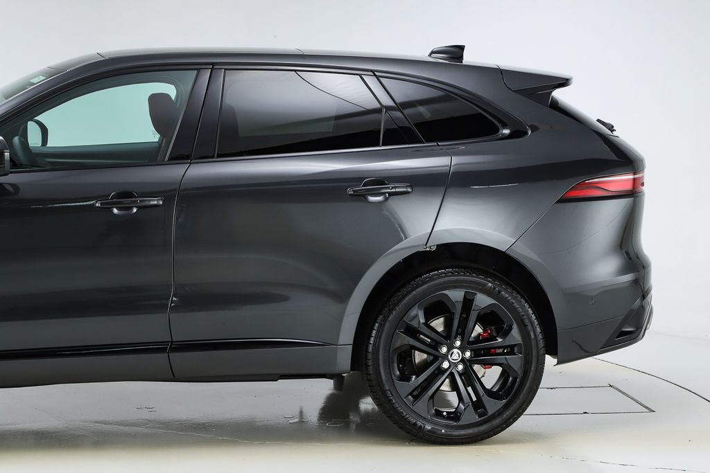 2026 Jaguar F-PACE P400 R-Dynamic S photo 4