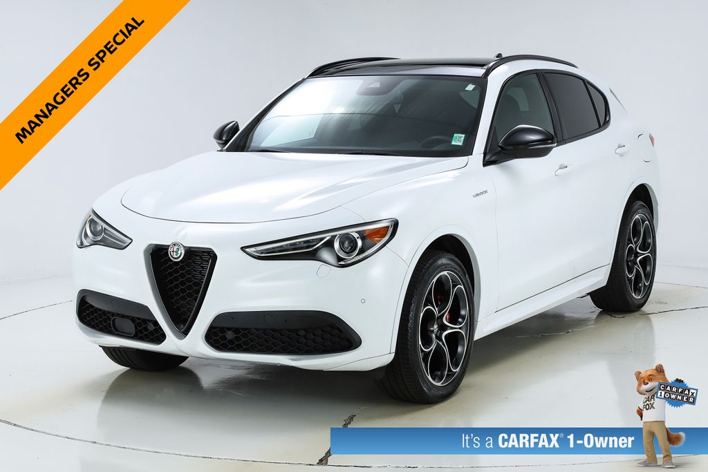 2023 Alfa Romeo Stelvio Veloce AWD's photo