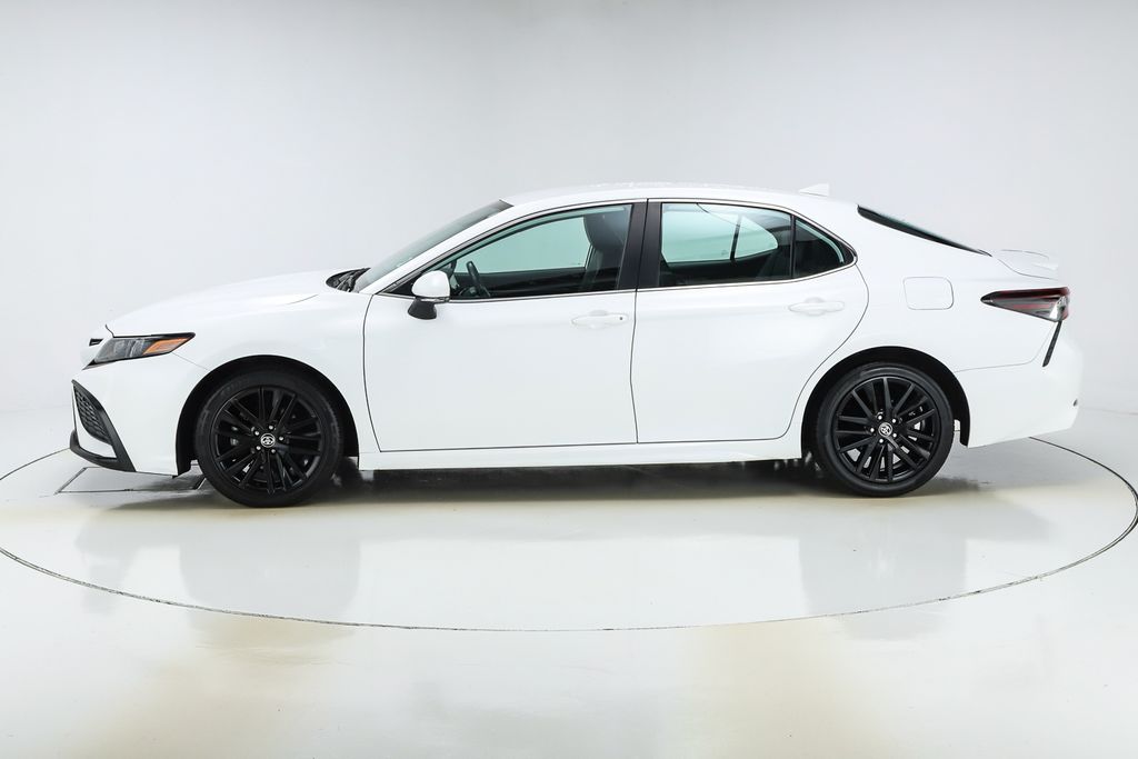2023 Toyota Camry SE photo 2