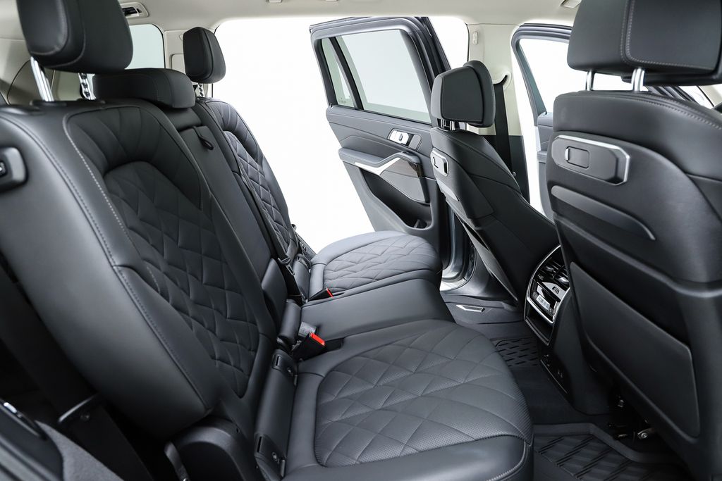 2024 BMW X7 40i - Photo 43
