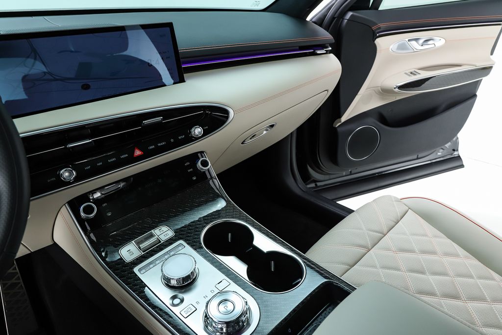 2026 GENESIS GV70 Sport Prestige - Photo 28