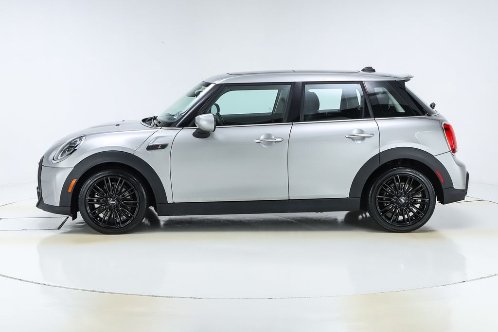 2024 Mini Cooper 4 Door Hardtop S photo 2