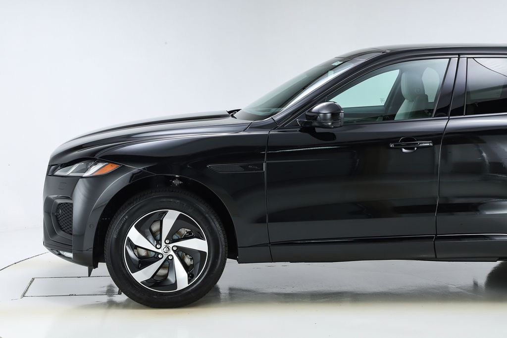 2026 Jaguar F-PACE P250 R-Dynamic S photo 3
