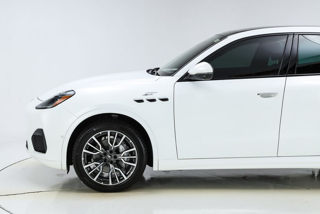 New 2024 Maserati Grecale GT SUV