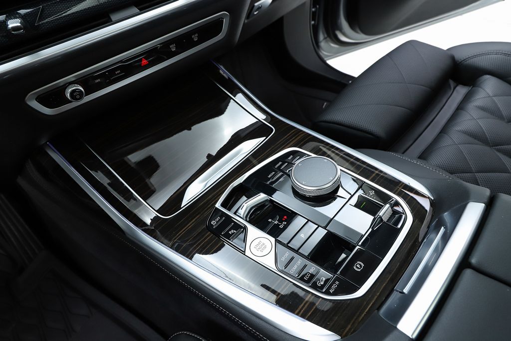 2024 BMW X7 40i - Photo 29