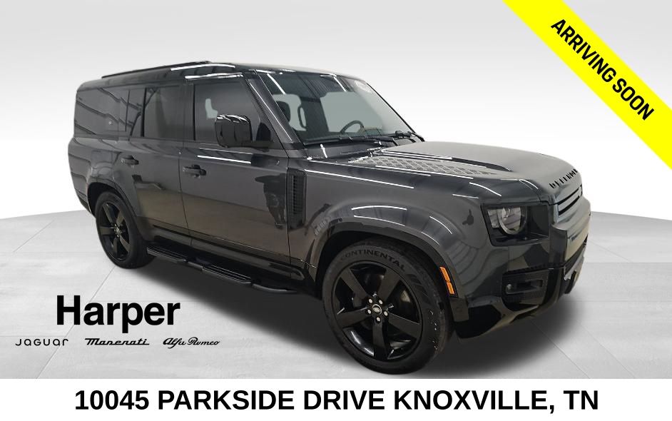2024 Land Rover Defender 130 X-Dynamic SE P400's photo
