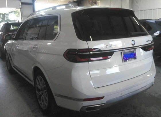 2025 Bmw X7 xDrive40i photo 2