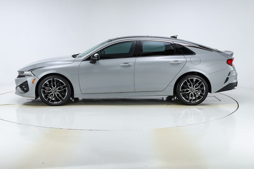 2022 Kia K5 GT photo 2