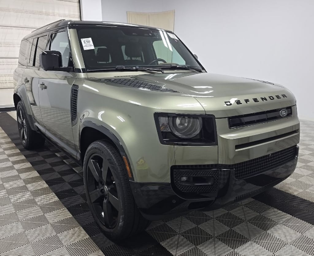 Used 2024 Land Rover Defender 130 X-Dynamic SE SUV