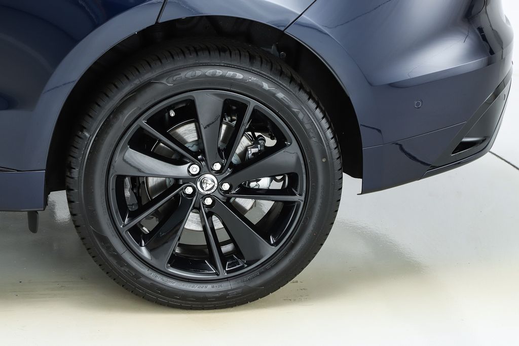 2026 Jaguar F-Pace R-Dynamic S - Photo 7