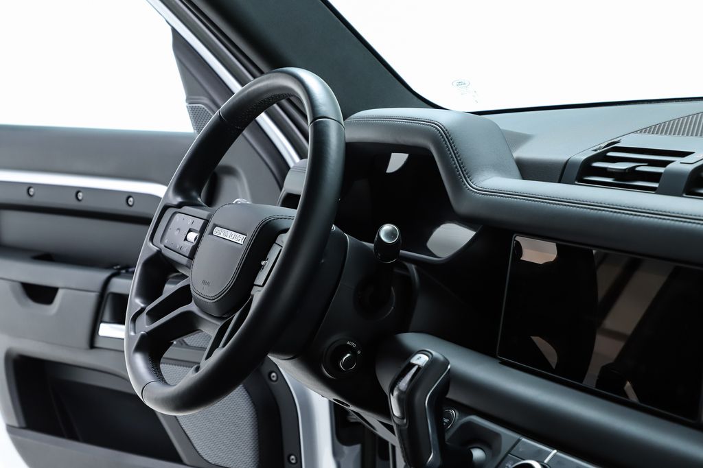 2023 Land Rover Defender X-Dynamic SE - Photo 39