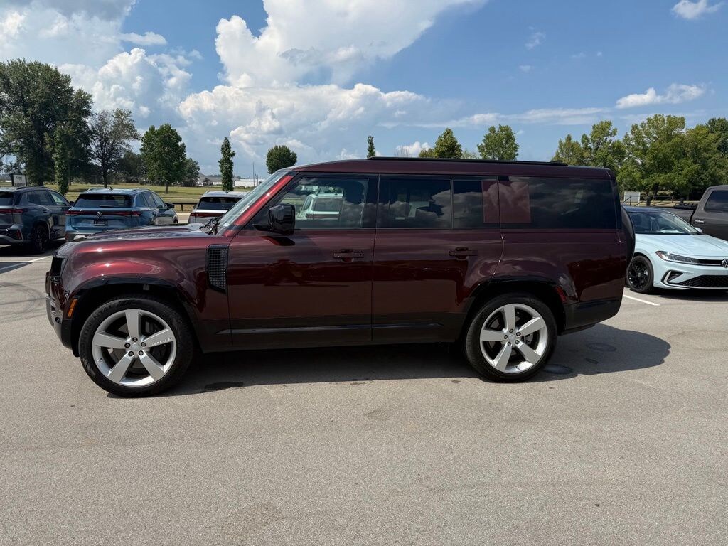 Used 2025 Land Rover Defender 130 X-Dynamic SE SUV