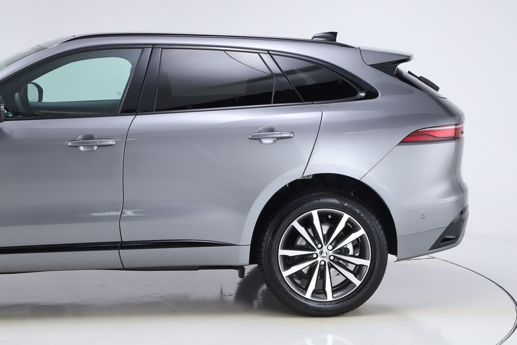 2026 Jaguar F-PACE P250 R-Dynamic S photo 4