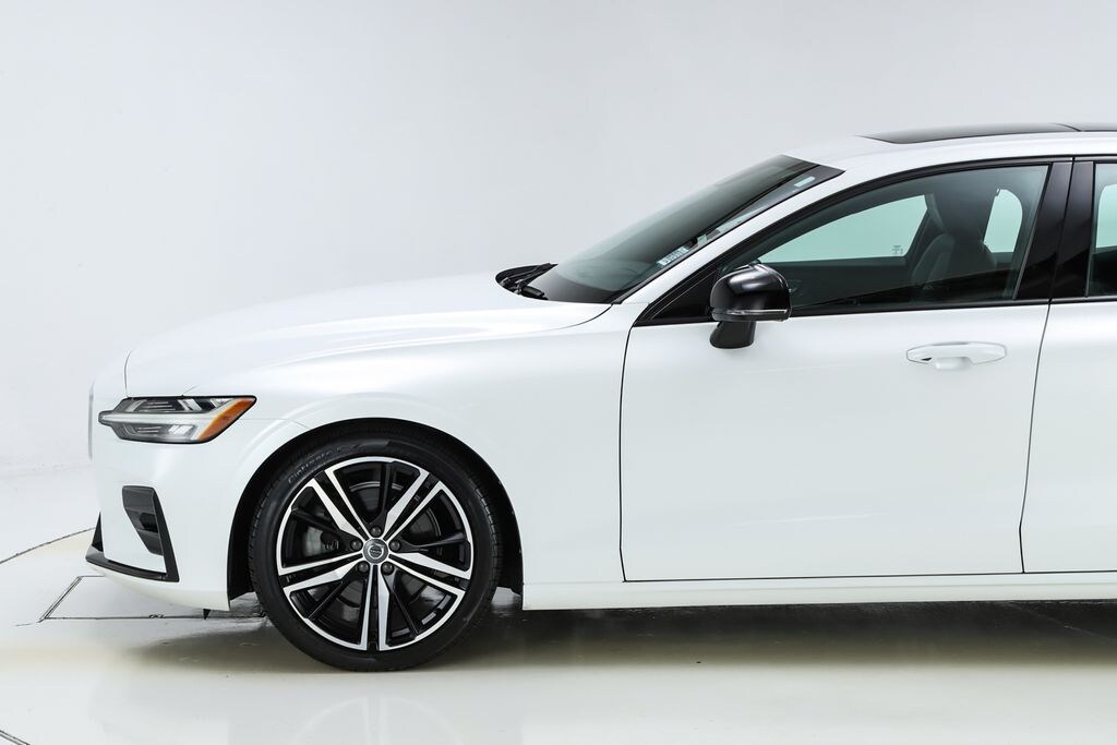 Used 2019 Volvo S60 T5 R-Design Sedan