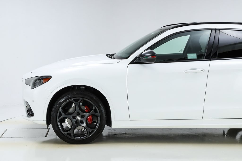 New 2025 Alfa Romeo Stelvio Special Edition SUV