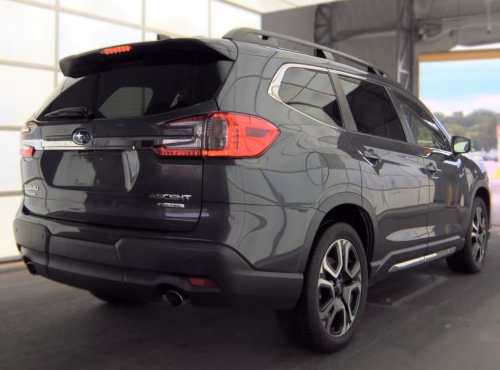 Used 2023 Subaru Ascent Limited 7-Passenger SUV