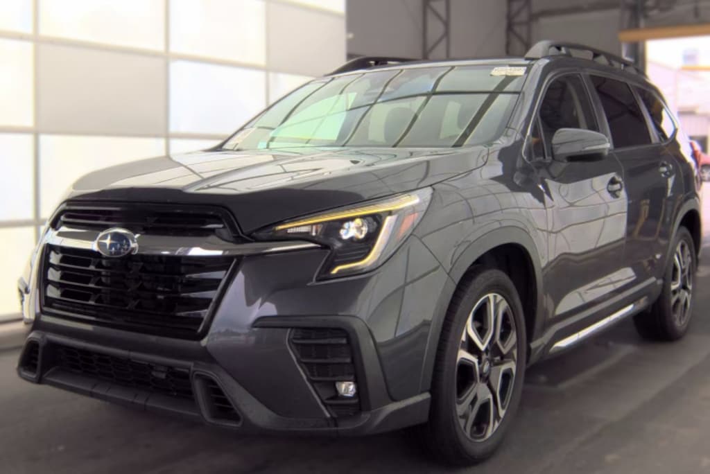 Used 2023 Subaru Ascent Limited 7-Passenger SUV