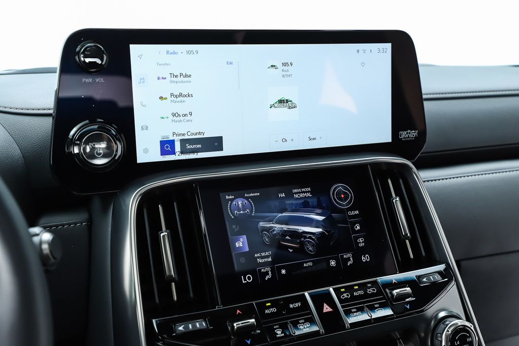 2025 Lexus LX Luxury - Photo 31
