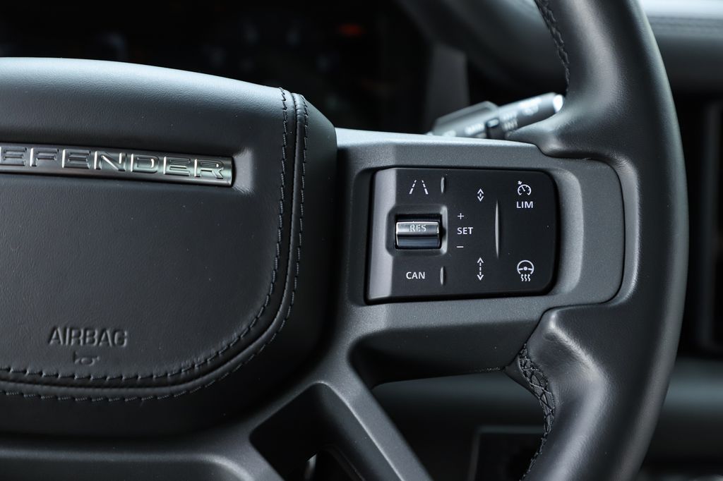 2023 Land Rover Defender X-Dynamic SE - Photo 27