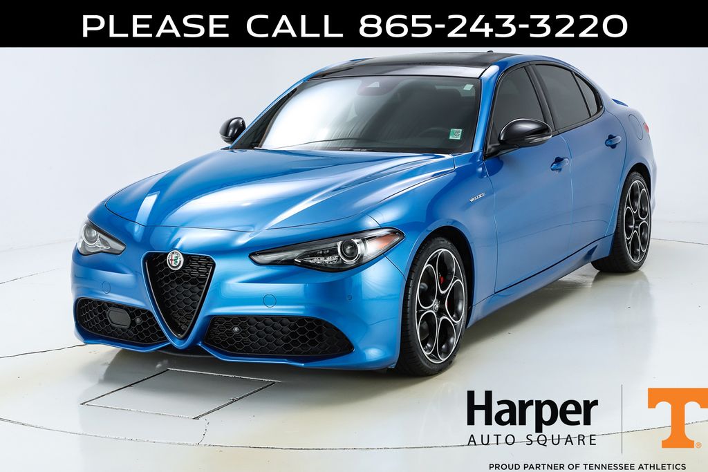 2022 Alfa Romeo Giulia Ti Veloce's photo