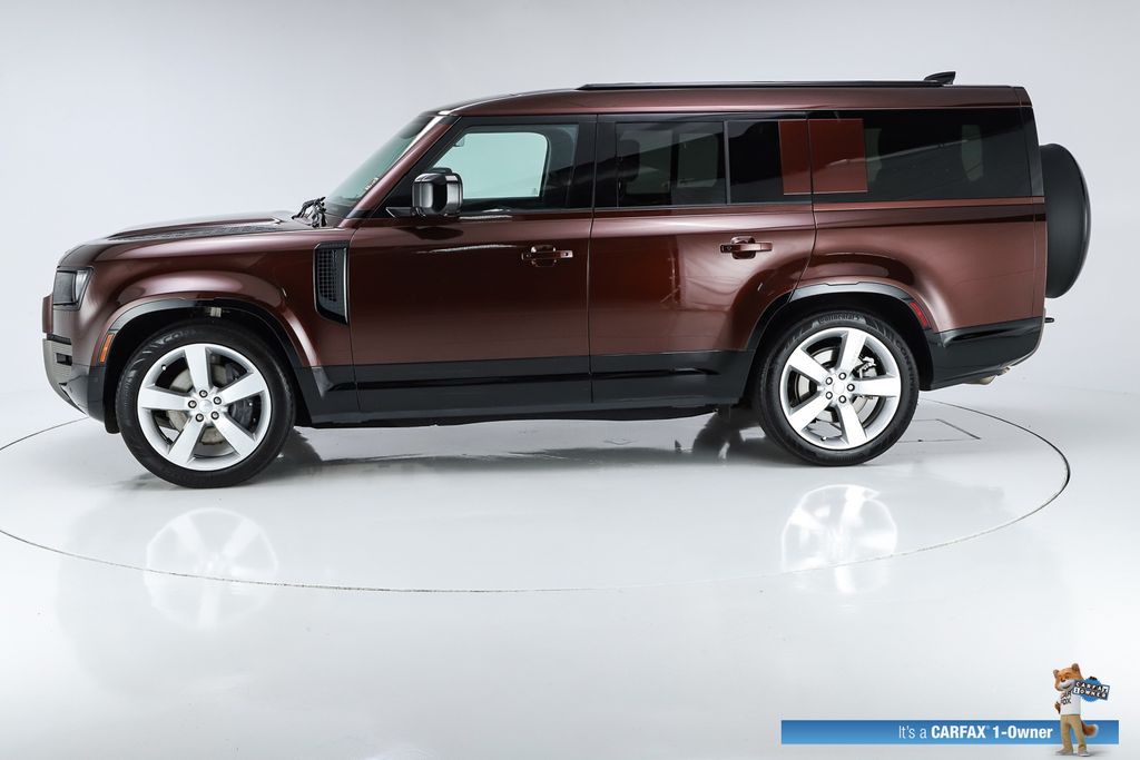 Used 2025 Land Rover Defender 130 X-Dynamic SE SUV
