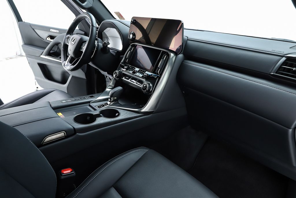 2025 Lexus LX Luxury - Photo 39