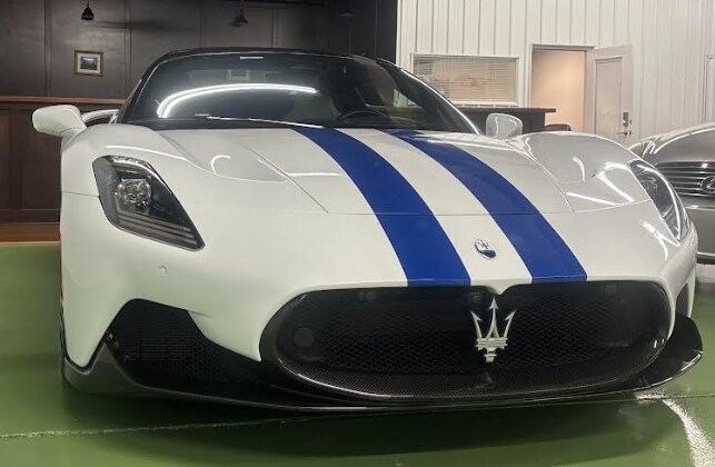 2023 Maserati MC20 Base Cielo photo 2